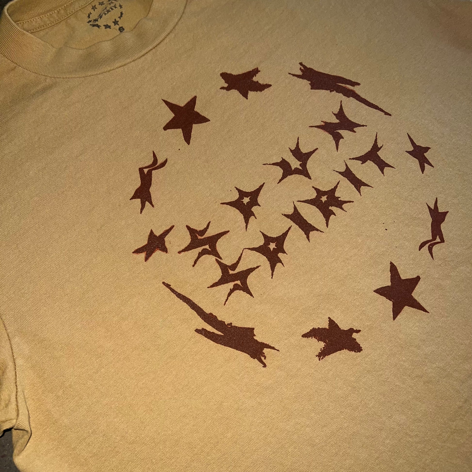 WARPED STARS CIRCLE EMBLEM : YELLOW